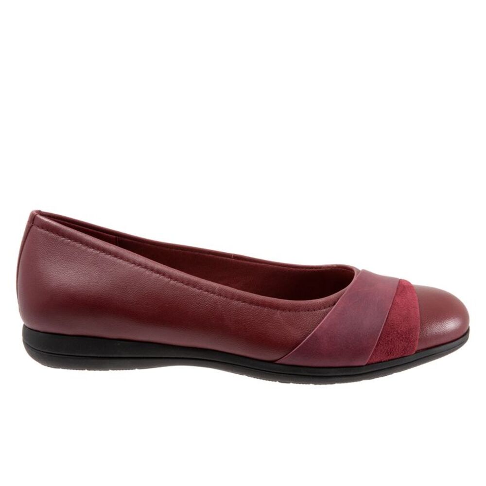 Trotters Womens Danni Red Shoes (NWT)